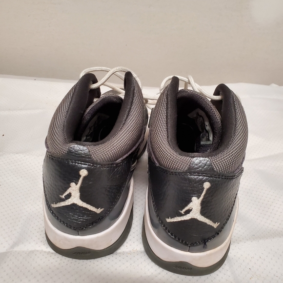 Jordan Shoes - Picture 3 of 3
